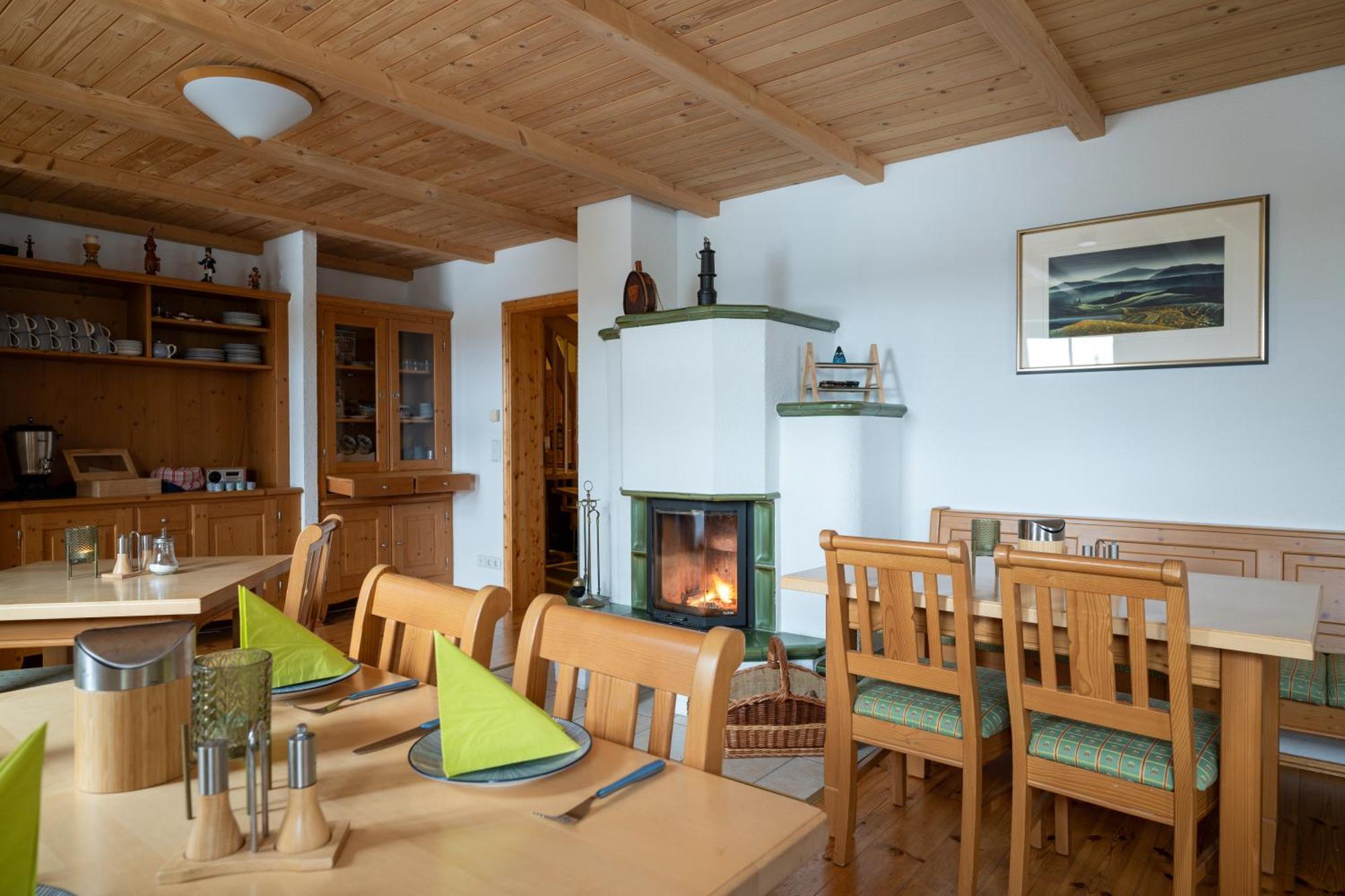 Ferienanlage Zum Silberstollen 2 Haeuser Am Berg Polderhof Und Weisseritzhuette Altenberg Luaran gambar