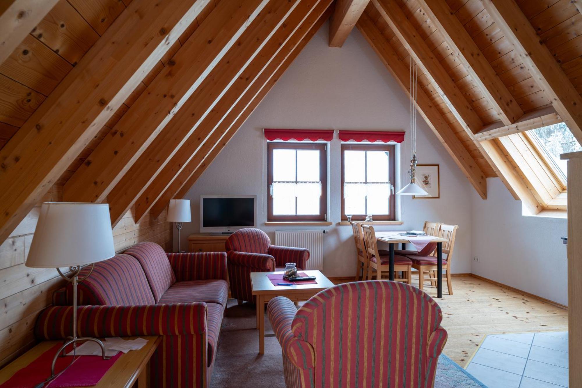 Ferienanlage Zum Silberstollen 2 Haeuser Am Berg Polderhof Und Weisseritzhuette Altenberg Luaran gambar