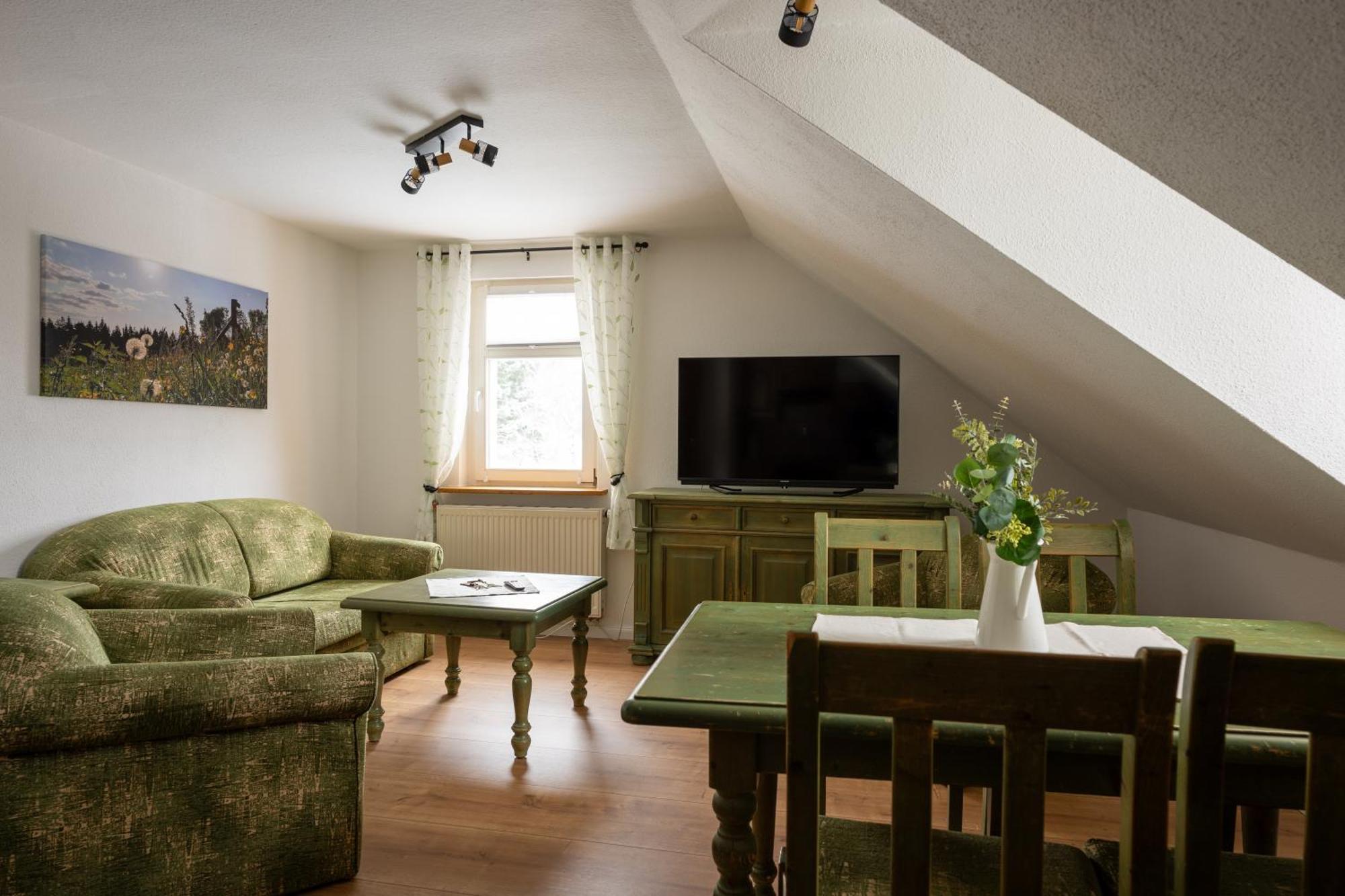 Ferienanlage Zum Silberstollen 2 Haeuser Am Berg Polderhof Und Weisseritzhuette Altenberg Luaran gambar